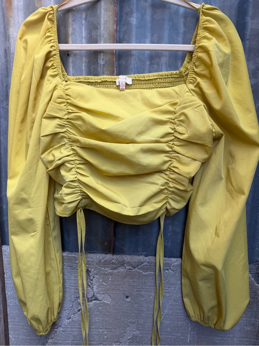 Yellow-Green Ruched Long-Sleeve Crop Top - Women's